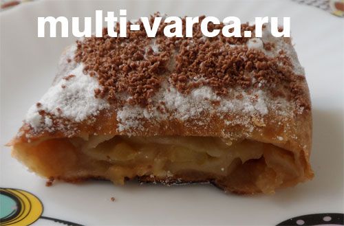 Листковий штрудель із яблуками в мультиварці